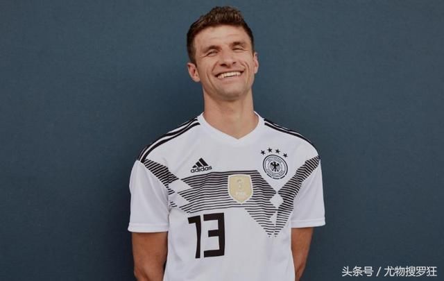  复古球衣致敬经典，怀旧风潮席卷球场