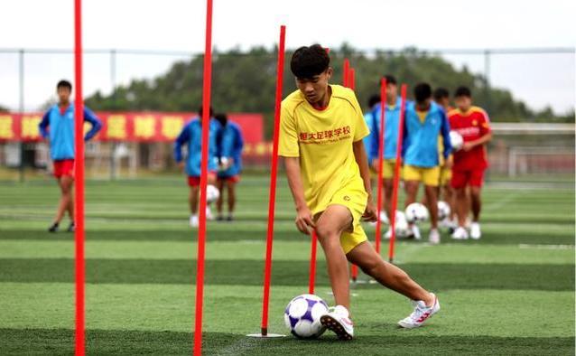  足校毕业生集体爆发，青训成果彰显价值