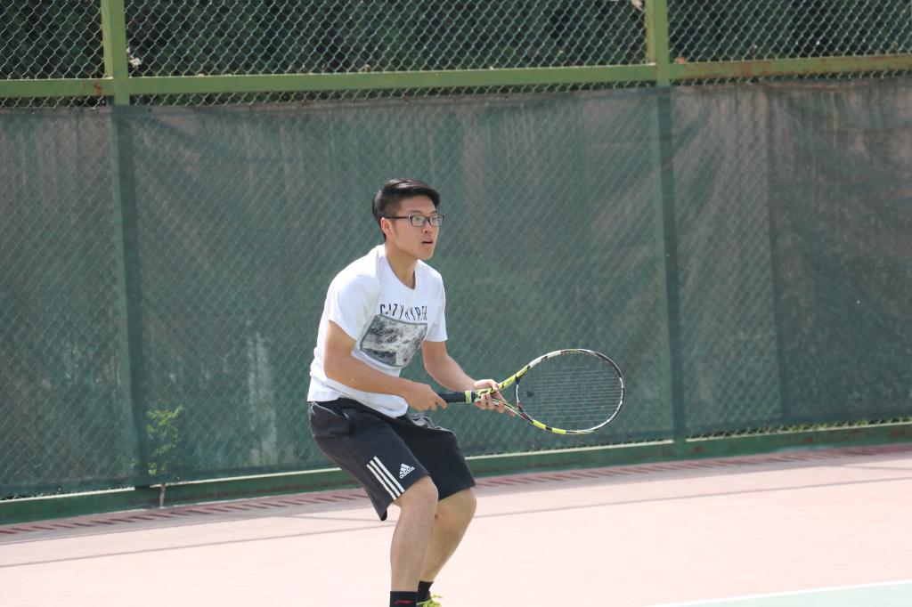  轮椅网球公开赛落幕，残奥冠军卫冕展现坚韧精神  