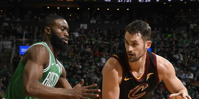  凯尔特人双探花合力击退热火