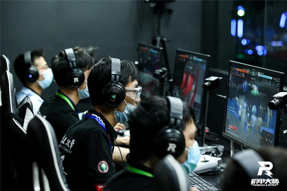  老将新人同台竞技书写电竞传奇