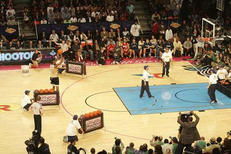  街头篮球争霸赛，民间高手上演扣篮盛宴