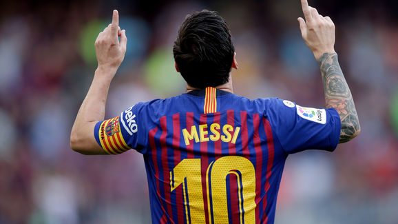  传奇球衣荣耀退役，历史时刻铭刻永恒记忆