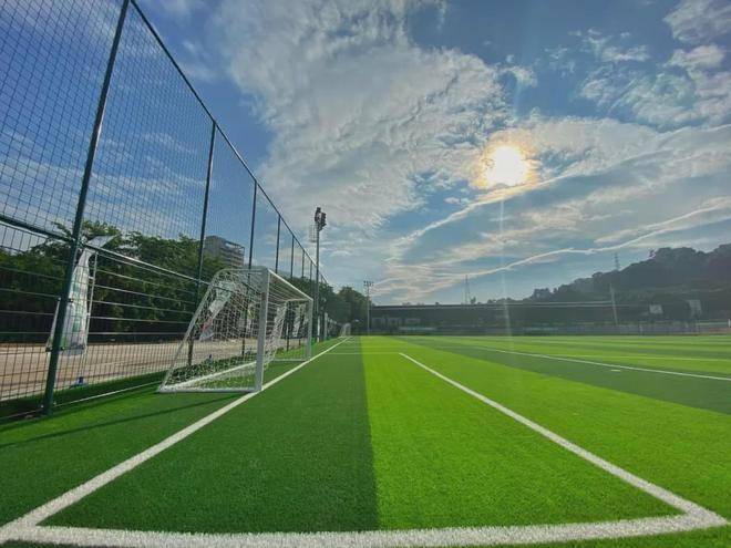  城市闲置空地改造，社区公益球场免费开放