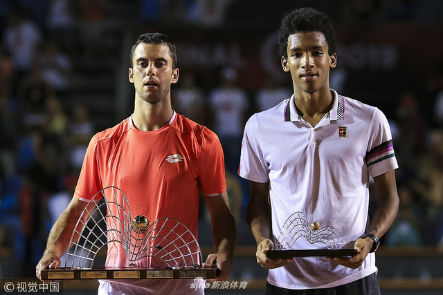  萨巴伦卡发球制胜，澳网捧杯改写格局